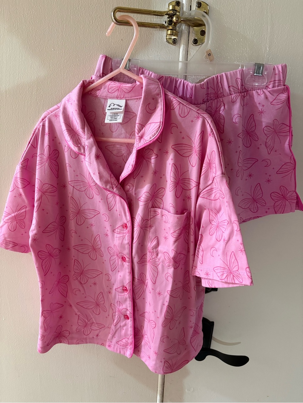 NWOT art class girls sleepwear set with piped trim detail
